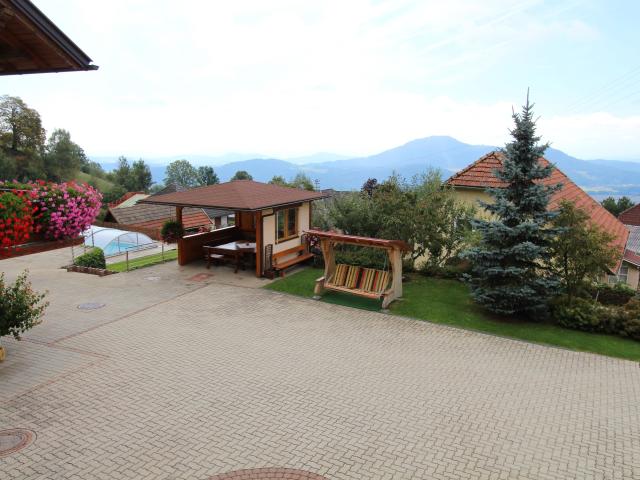 Aussicht vom Ferienhaus [Sommer]