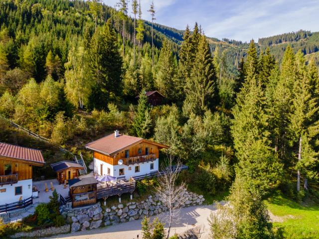 Außenseite Ferienhaus [Sommer]