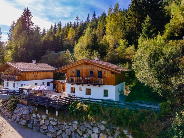 Außenseite Ferienhaus [Sommer]