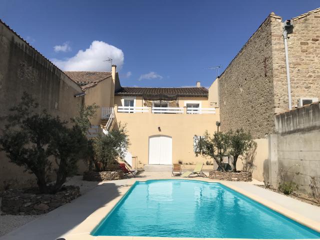 Piscine maison de vacances