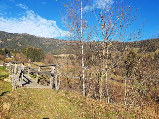 Surroundings (1-5 km)