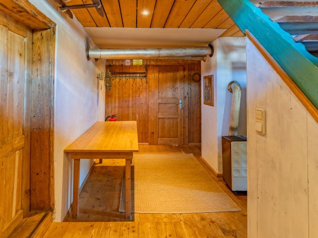 Entrance / Reception