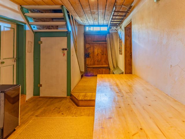 Entrance / Reception