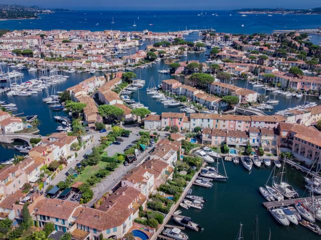 Surroundings (1-5 km)