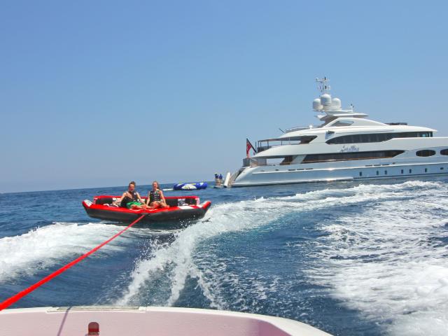 Surroundings (1-5 km)