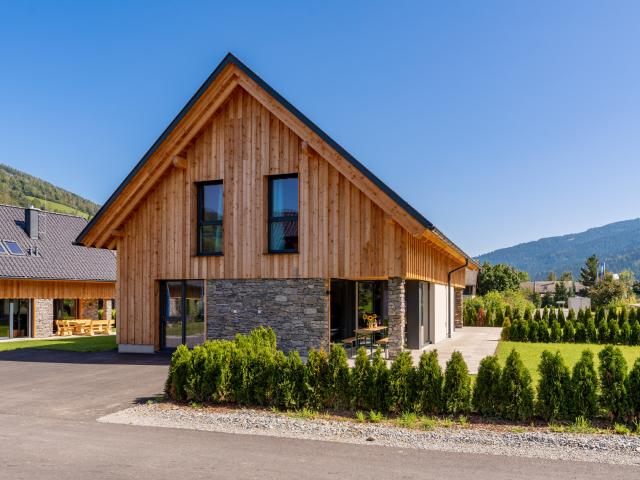 Außenseite Ferienhaus [Sommer]