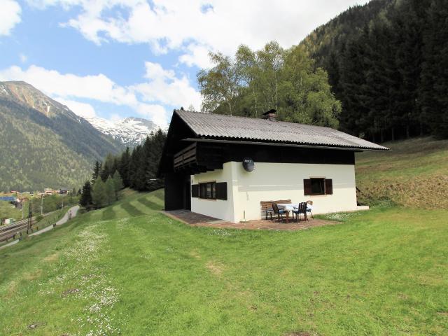 Außenseite Ferienhaus [Sommer]