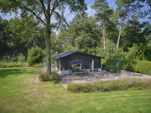 Außenseite Ferienhaus [Sommer]