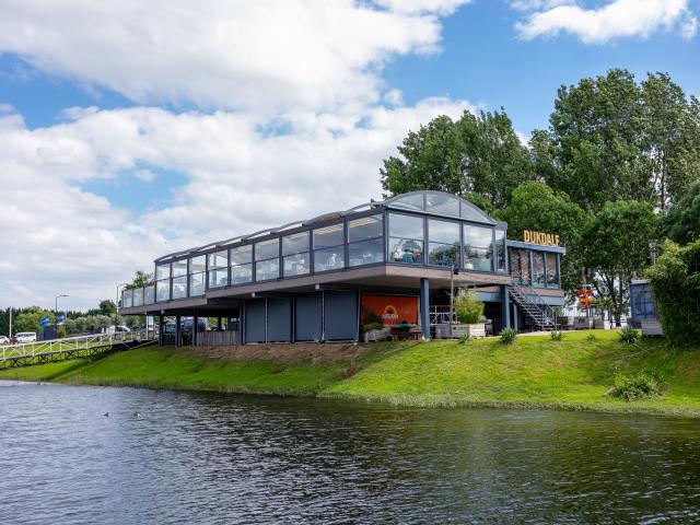 A proximité directe (<1 km)