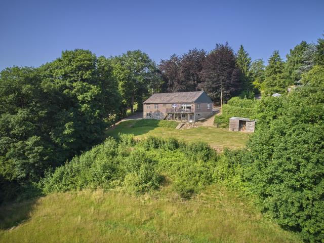 Außenseite Ferienhaus [Sommer]