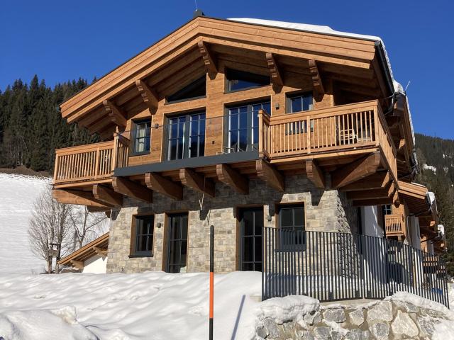 Außenseite Ferienhaus [Winter]