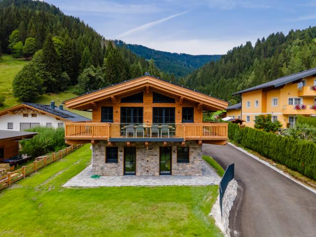 Außenseite Ferienhaus [Sommer]