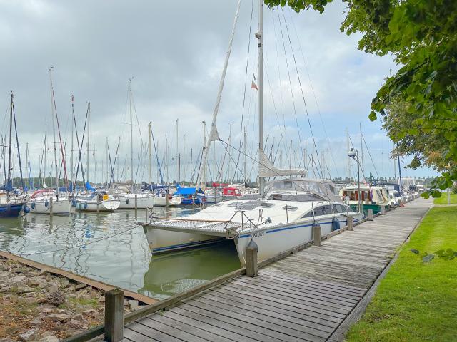 A proximité directe (<1 km)