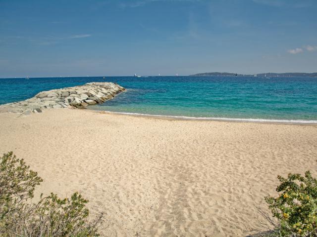 Dans la région (>5 km)