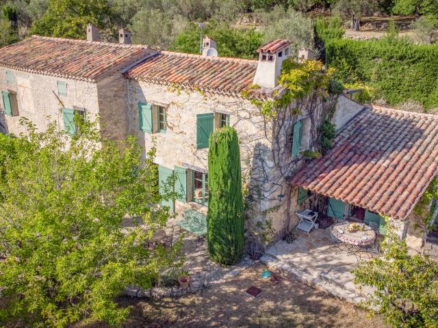 Außenseite Ferienhaus [Sommer]