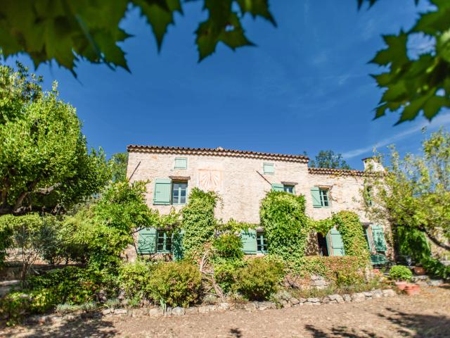 Außenseite Ferienhaus [Sommer]