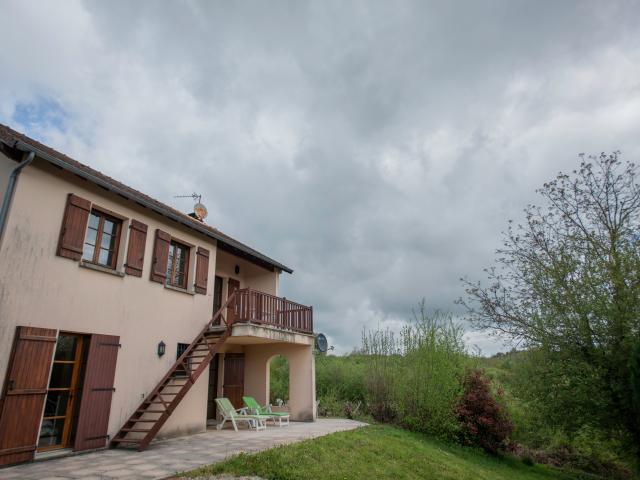 Außenseite Ferienhaus [Sommer]