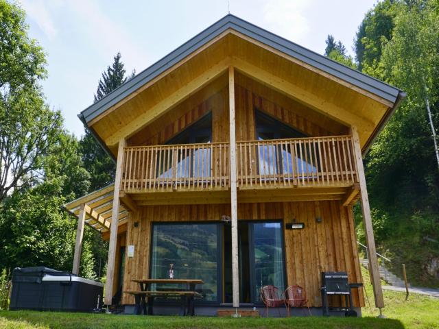 Außenseite Ferienhaus [Sommer]