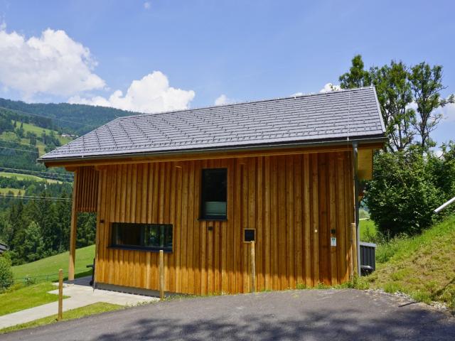 Außenseite Ferienhaus [Sommer]