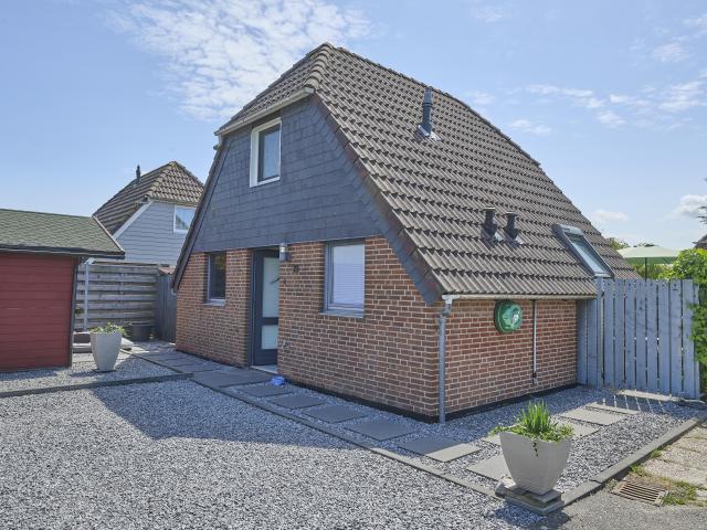 Außenseite Ferienhaus [Sommer]