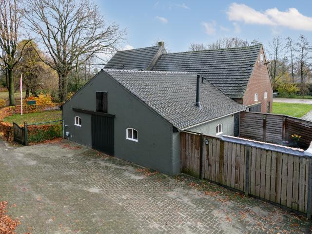 Außenseite Ferienhaus [Sommer]