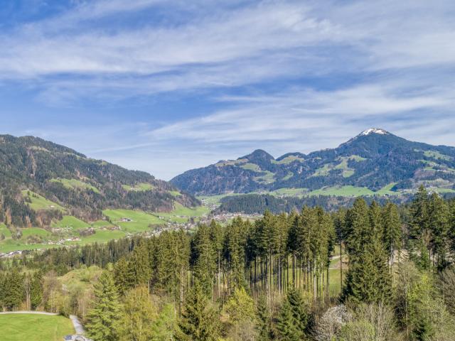 Dans la région (>5 km)