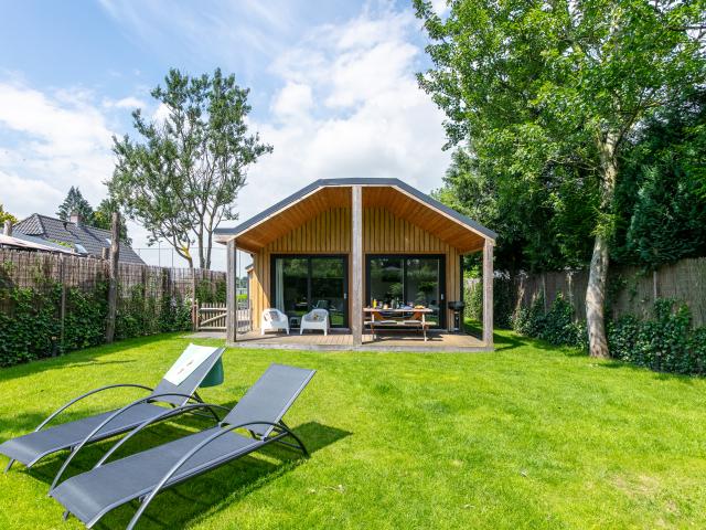 Außenseite Ferienhaus [Sommer]