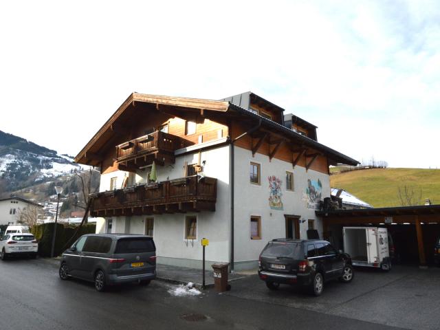 Außenseite Ferienhaus [Winter]