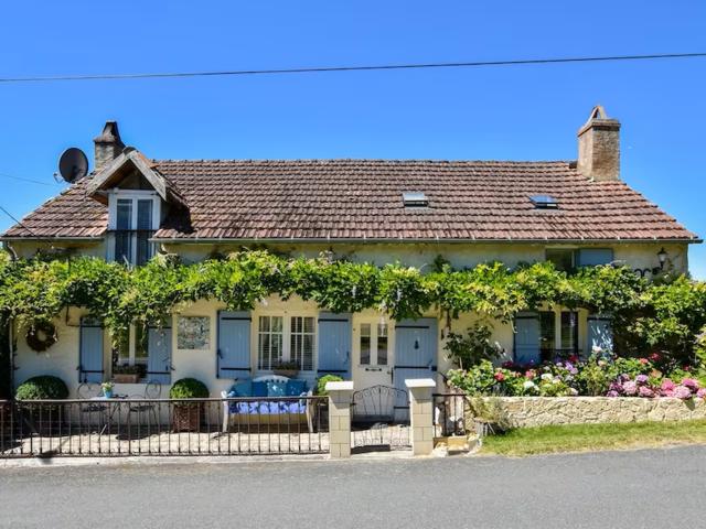 Außenseite Ferienhaus [Sommer]