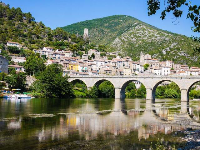 Dans la région (>5 km)