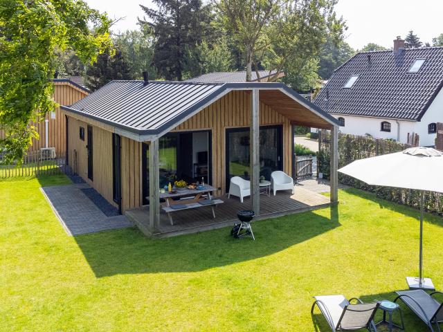 Außenseite Ferienhaus [Sommer]