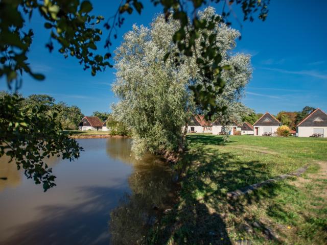 Außenseite Ferienhaus [Sommer]