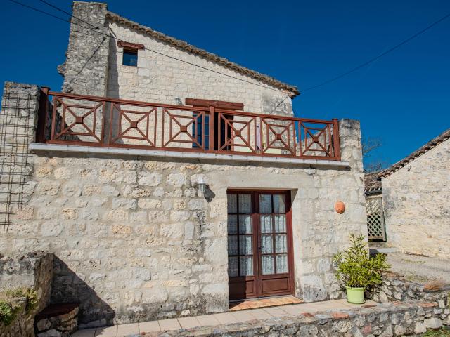 Außenseite Ferienhaus [Sommer]