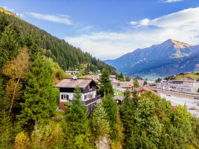 Außenseite Ferienhaus [Sommer]