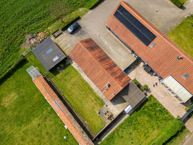 Außenseite Ferienhaus [Sommer]