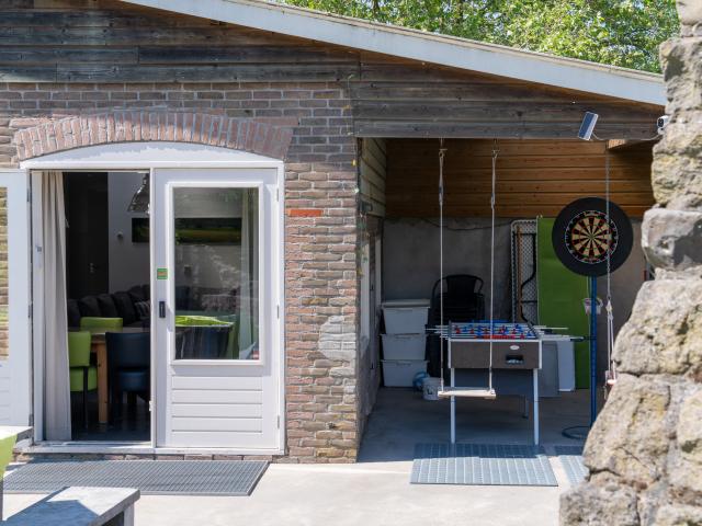 Außenseite Ferienhaus [Sommer]