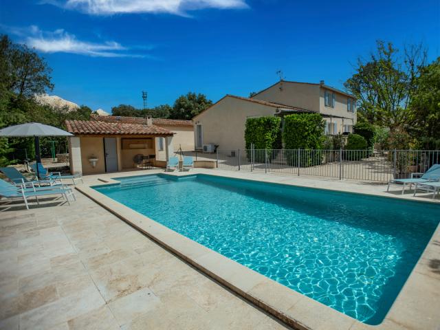 Außenseite Ferienhaus [Sommer]