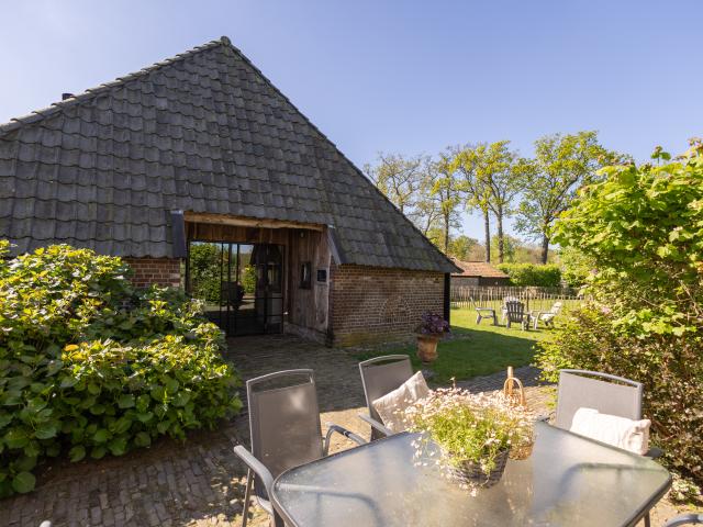 Außenseite Ferienhaus [Sommer]