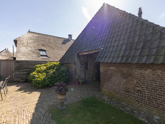 Außenseite Ferienhaus [Sommer]