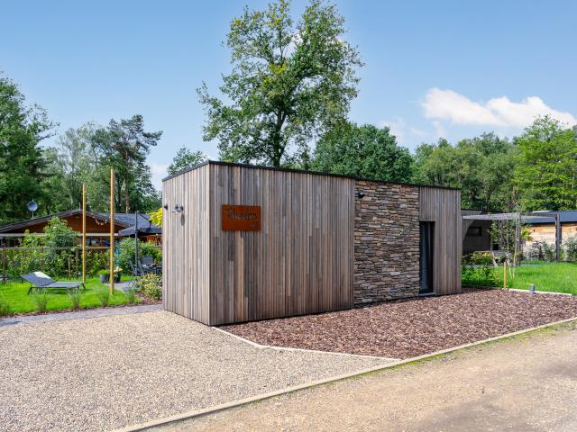 Außenseite Ferienhaus [Sommer]