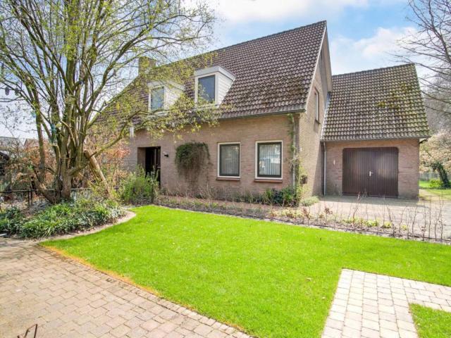 Außenseite Ferienhaus [Sommer]