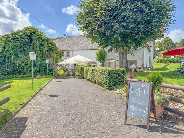 Außenseite Ferienhaus [Sommer]