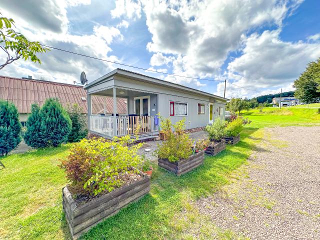 Außenseite Ferienhaus [Sommer]