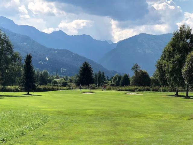 Surroundings (1-5 km)