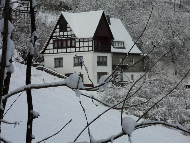 Außenseite Ferienhaus [Winter]