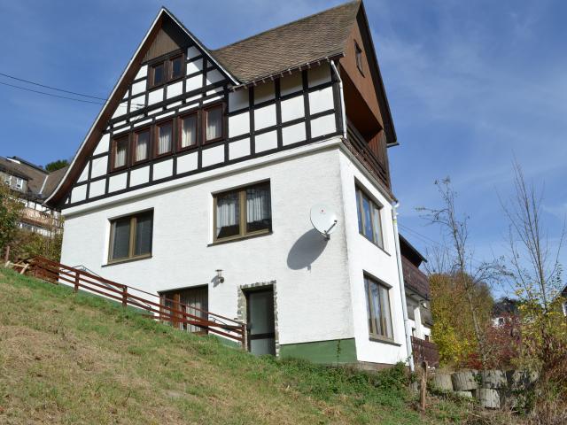 Außenseite Ferienhaus [Sommer]