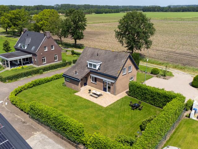 Außenseite Ferienhaus [Sommer]