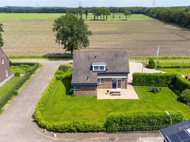 Außenseite Ferienhaus [Sommer]