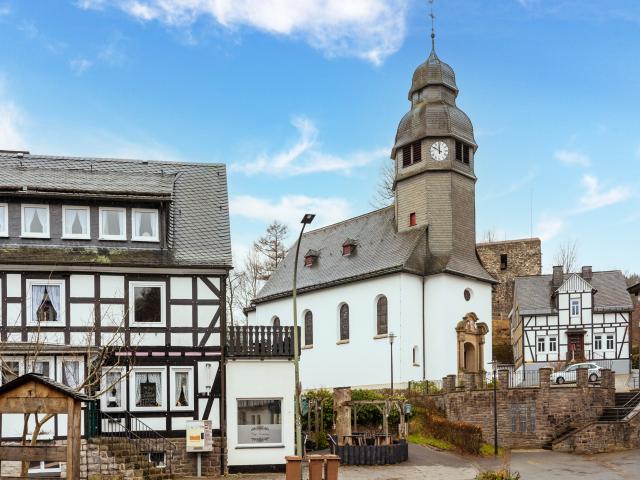 A proximité directe (<1 km)