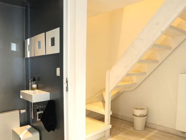 Entrance / Reception